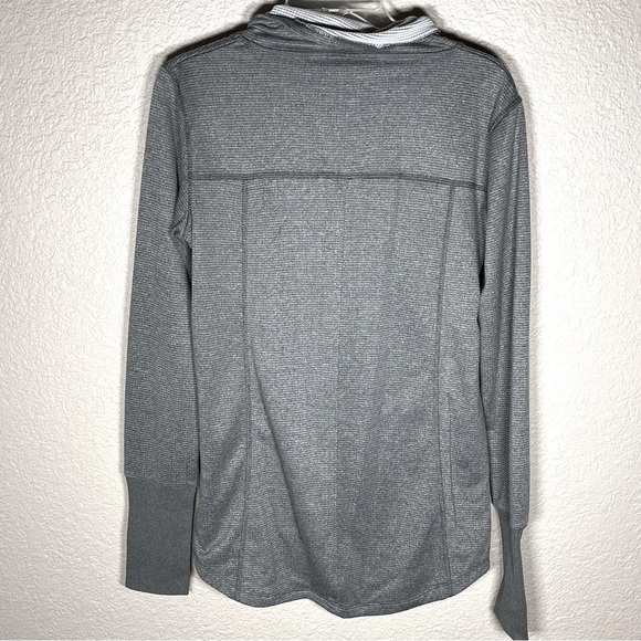 🔥🔥Jockey long sleeve pullover kangaroo pocket top women’s size M - Picture 2 of 6